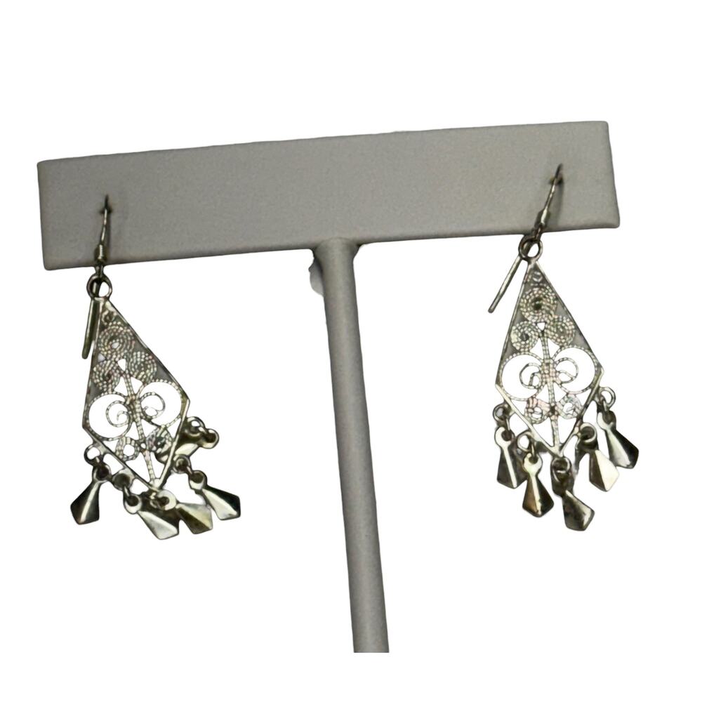 Silver Filigree Chandelier Drop Earrings Fleur de Lis Scrollwork Dangle - Picture 5 of 6